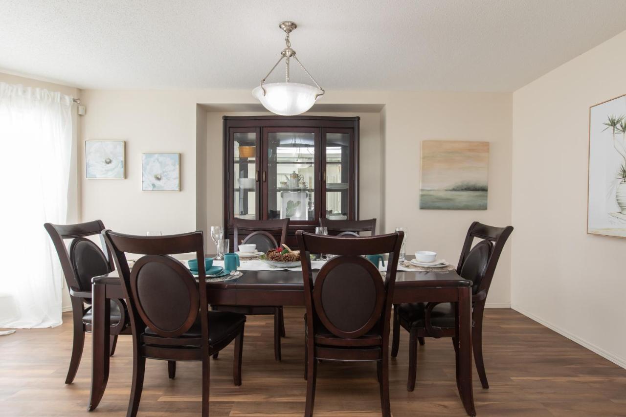 Elegant 6 Bedroom House Near U Of Manitoba Winnipeg Kültér fotó