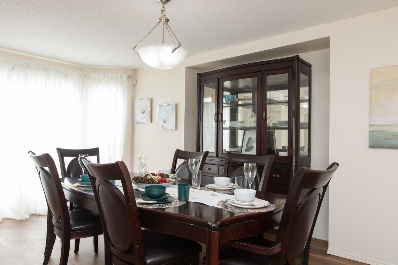 Elegant 6 Bedroom House Near U Of Manitoba Winnipeg Kültér fotó